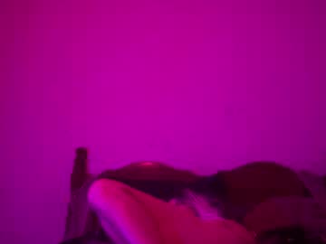Ohellesbells Chaturbate stream image from May 22, 2026