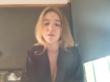 Chloesbigboobs Chaturbate stream image from May 22, 2026