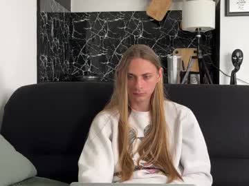 Mi_Chyort Chaturbate stream image from May 22, 2026