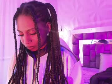 Queen_Perla_ Chaturbate stream image from May 22, 2026