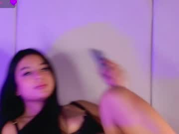 Brunamonroe Chaturbate stream image from May 22, 2026