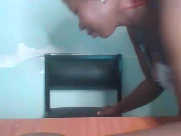 Am_Creme_Delight Chaturbate stream image from May 22, 2026