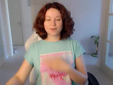 Londonmiley Chaturbate stream image from May 22, 2026