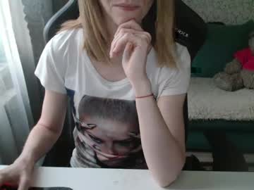 Alisarogsx Chaturbate stream image from May 22, 2026
