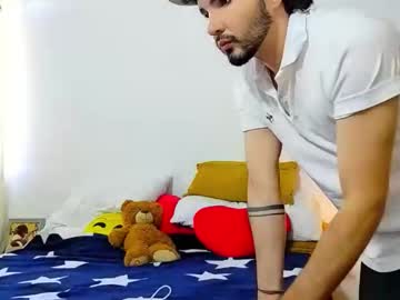 Camilosaennz Chaturbate stream image from May 22, 2026