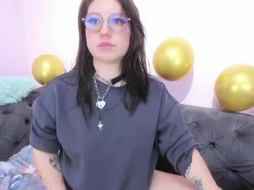 Cina_Moon Chaturbate stream image from May 22, 2026