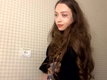 Outerspace2000 Chaturbate stream image from May 22, 2026