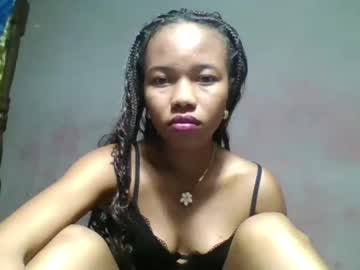 Sylviette Chaturbate stream image from May 22, 2026