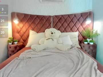 Canabebebev Chaturbate stream image from May 22, 2026