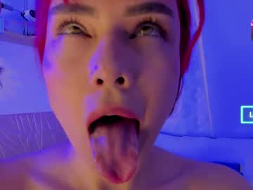 Nikyrosso Chaturbate stream image from May 23, 2026