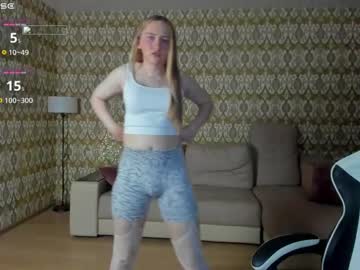 Vi_Luxxxy Chaturbate stream image from May 23, 2026