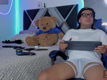 Winniepooh_69 Chaturbate stream image from May 23, 2026