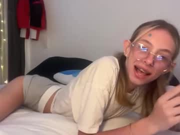 Ellieluvs Chaturbate stream image from May 23, 2026
