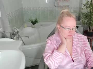 Violasmithh Chaturbate stream image from May 23, 2026