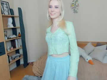 Arlavitullo Chaturbate stream image from May 23, 2026