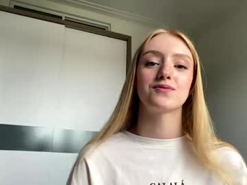 Pearlinesilfies Chaturbate stream image from May 23, 2026