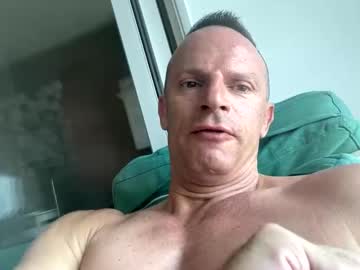 Bigmuscles24 Chaturbate stream image from May 23, 2026
