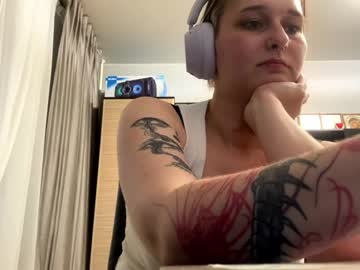 Ednadennis Chaturbate stream image from May 23, 2026