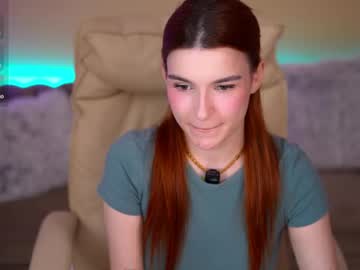 Redshinee Chaturbate stream image from May 23, 2026