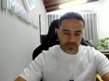Johngmodels Chaturbate stream image from May 23, 2026