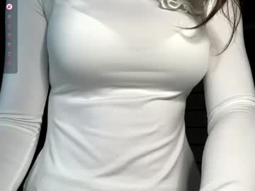 Sarah_Luvu Chaturbate stream image from May 23, 2026