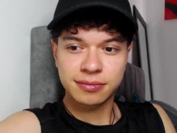 Rexbunnybody Chaturbate stream image from May 23, 2026
