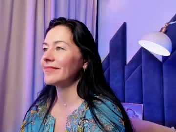 Izzyyur Chaturbate stream image from May 23, 2026