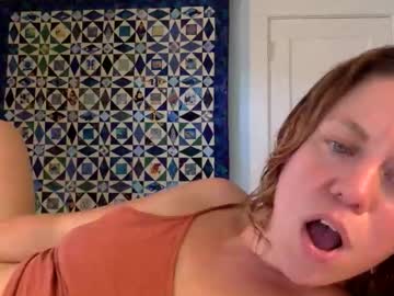 Lullabyofbroadway Chaturbate stream image from May 23, 2026