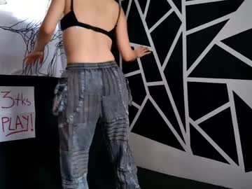 Silky_Minx Chaturbate stream image from May 23, 2026