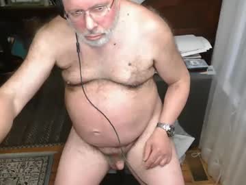 Hairyfarmcock Chaturbate stream image from May 24, 2026