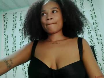Akemy_Saunderz Chaturbate stream image from May 24, 2026