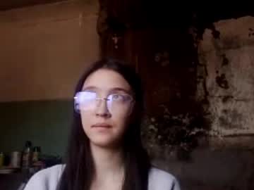 Elouisevallian Chaturbate stream image from May 24, 2026