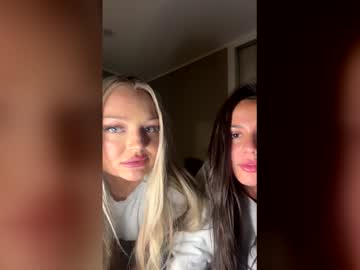 Skywinters222 Chaturbate stream image from May 24, 2026