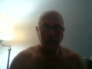 Usonion Chaturbate stream image from May 24, 2026