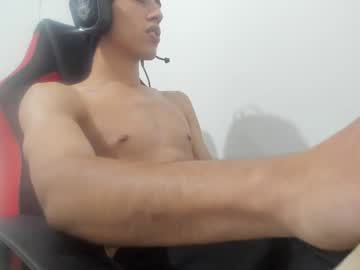 Maplozox Chaturbate stream image from May 24, 2026