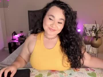 Kinkyelise Chaturbate stream image from May 24, 2026