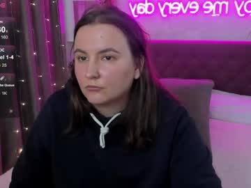 Katyaneilson Chaturbate stream image from May 24, 2026