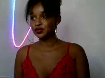Olinah610 Chaturbate stream image from May 24, 2026