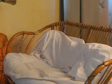 Lonabirdon Chaturbate stream image from May 24, 2026