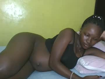Pretty_Ebony2 Chaturbate stream image from May 24, 2026