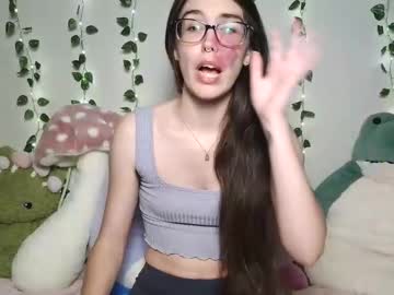 Thistlefernsby Chaturbate stream image from May 24, 2026