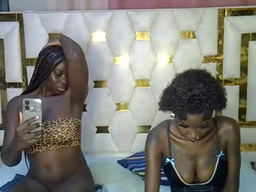 Petite_Lunar Chaturbate stream image from May 25, 2026