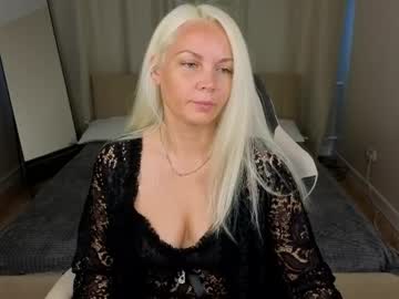 April_Nelson Chaturbate stream image from May 25, 2026