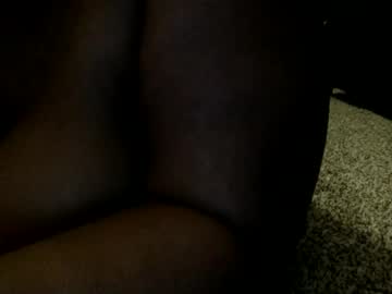 Zuppyluxe Chaturbate stream image from May 25, 2026