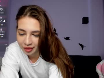 Theresalovee stream image from May 25, 2026