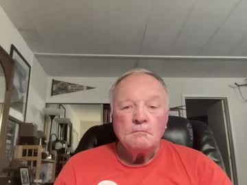 Cookoosnest Chaturbate stream image from May 25, 2026