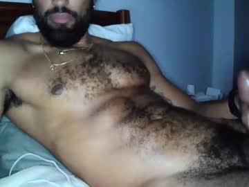 Hungboytoyto Chaturbate stream image from May 25, 2026