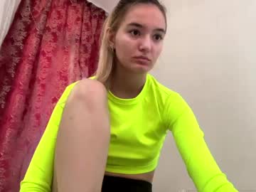 Liannetwyman Chaturbate stream image from May 25, 2026