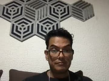 Ponch974278 Chaturbate stream image from May 25, 2026