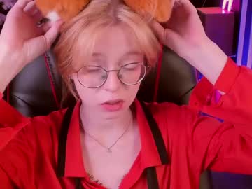 Foxxxypolly Chaturbate stream image from May 25, 2026